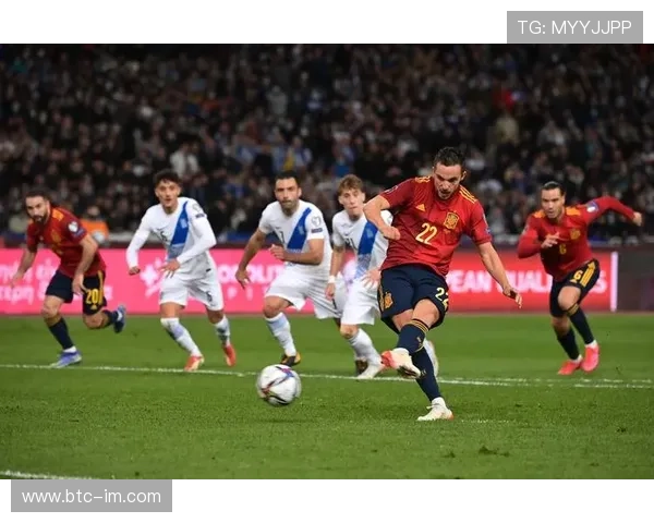 足球巨星追梦之路：辉煌时刻与背后故事的MV呈现